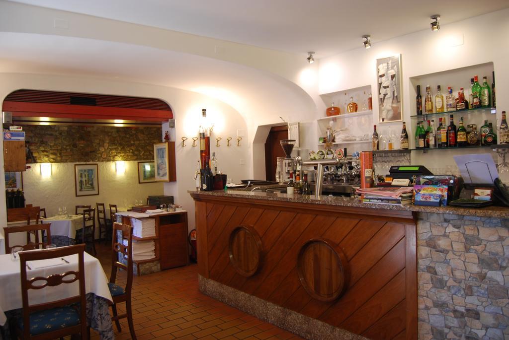 Appartamenti Corneliani II Σιρμιόνε Εξωτερικό φωτογραφία